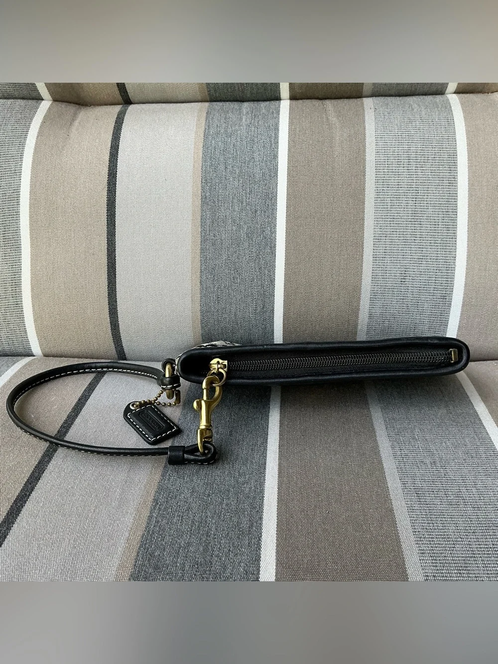 Coach Vintage Black and Gray/Brown Signature Canvas Mini Wristlet - Picture 6 of 9
